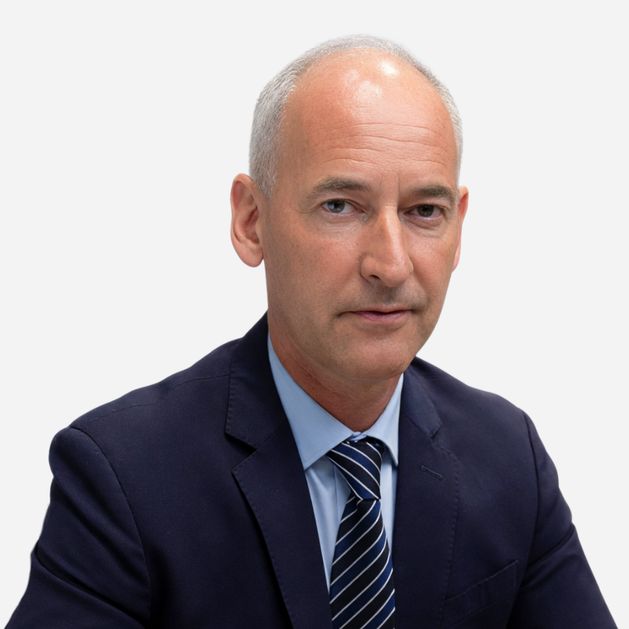 Dr. Peter Lassu, Consultant General and Vascular Surgeon at ELEMENTAL Day Surgical Center, Dubai